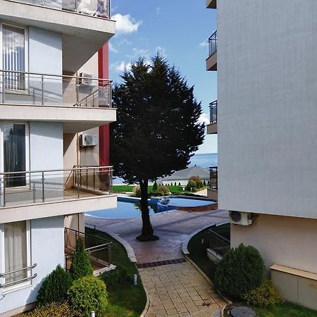 Panorama Krim Beach Apartment Ravda Exterior photo